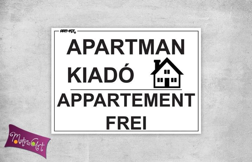 Viktoria Vendeghaz Apartment Miskolc Bagian luar foto