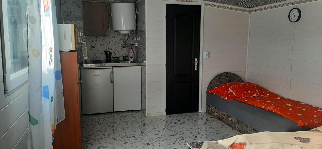 Viktoria Vendeghaz Apartment Miskolc Bagian luar foto